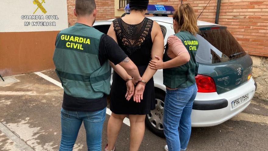 Imagen de una de las detenidas por la Guardia Civil en Benicarló.