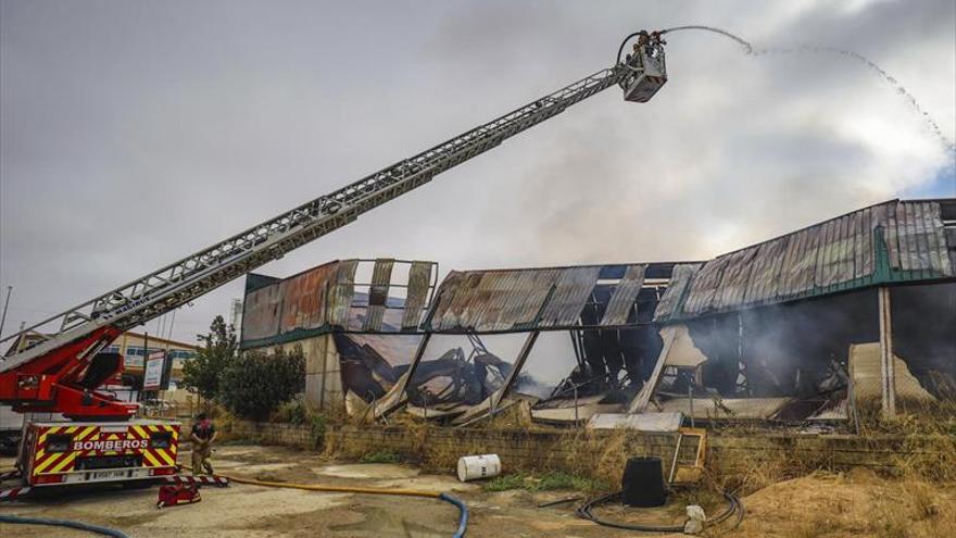 El PSOE denuncia la «precaria» situación del parque de bomberos