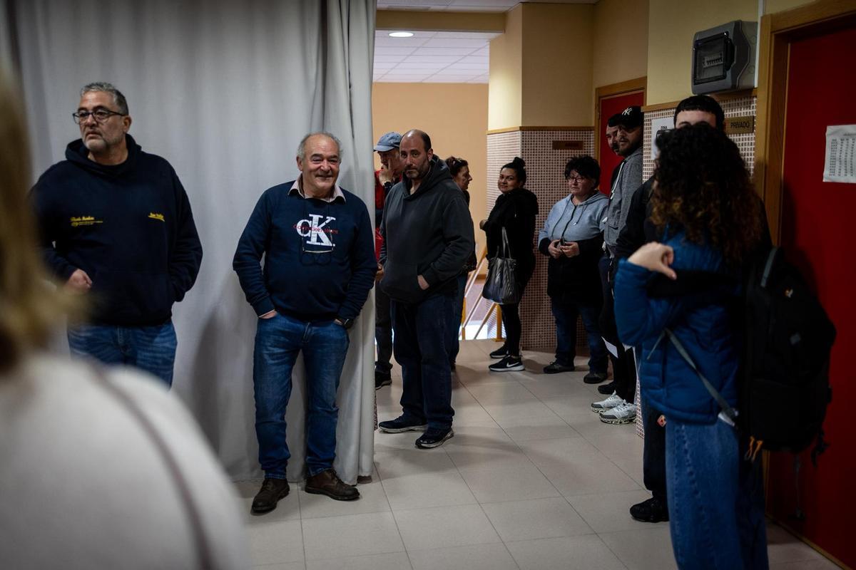 Así se han instalado los vecinos de Zaragoza en los pabellones por el aumento del caudal del río Ebro