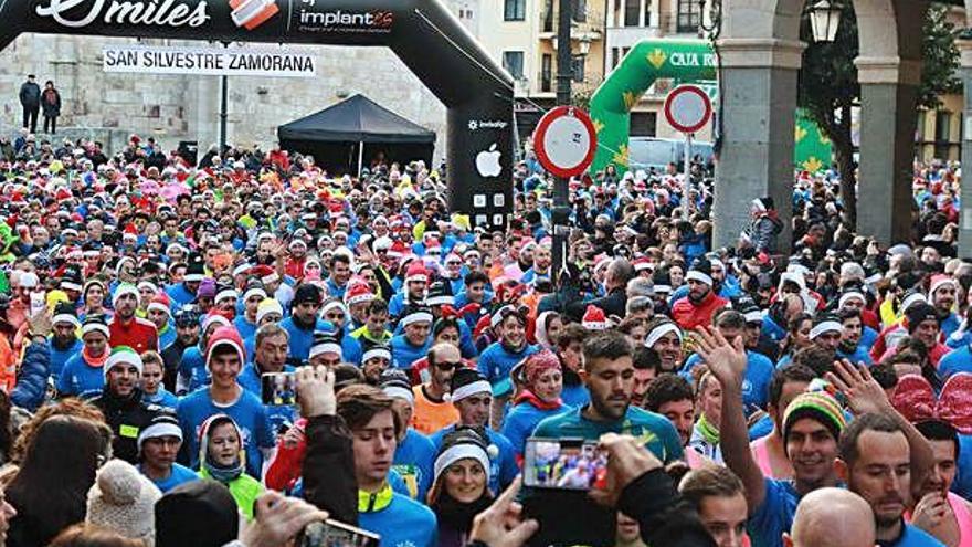 Salida de la pasada edición de la San Silvestre de la capital.