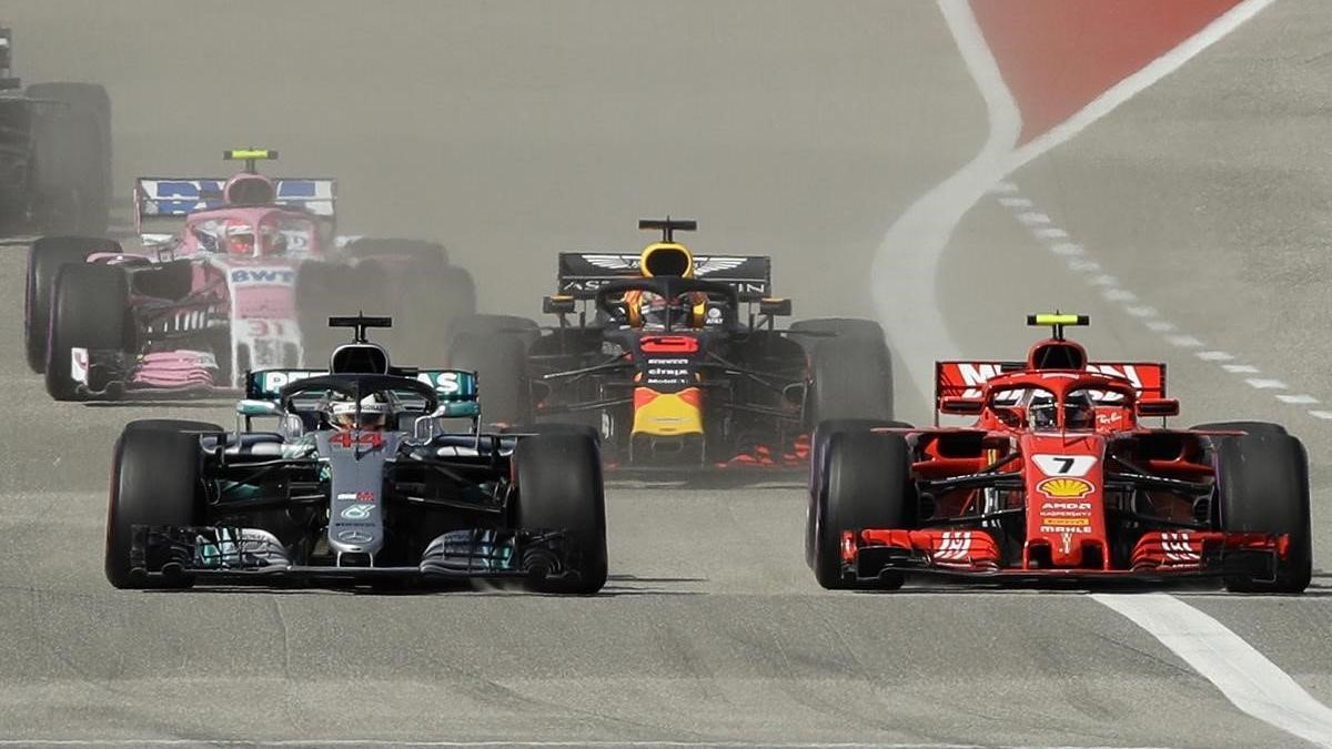 zentauroepp45557973 ferrari driver kimi raikkonen  right  of finland  passes mer181021215156