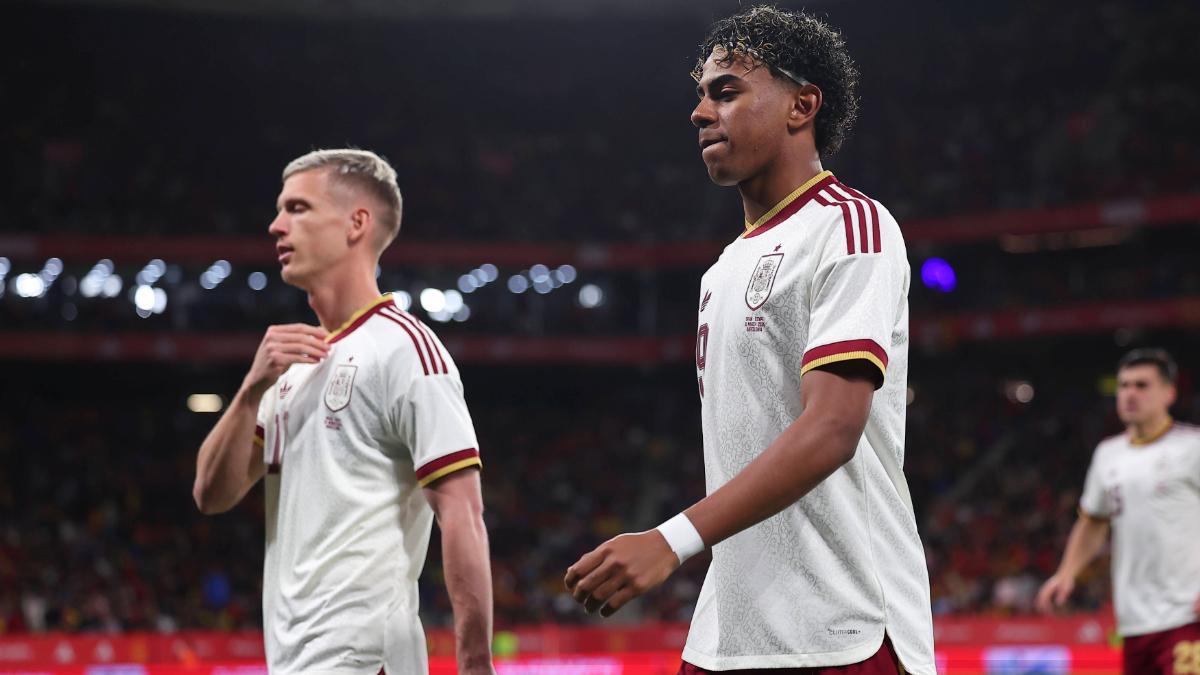 Dani Olmo y Lamine Yamal, con la selección española