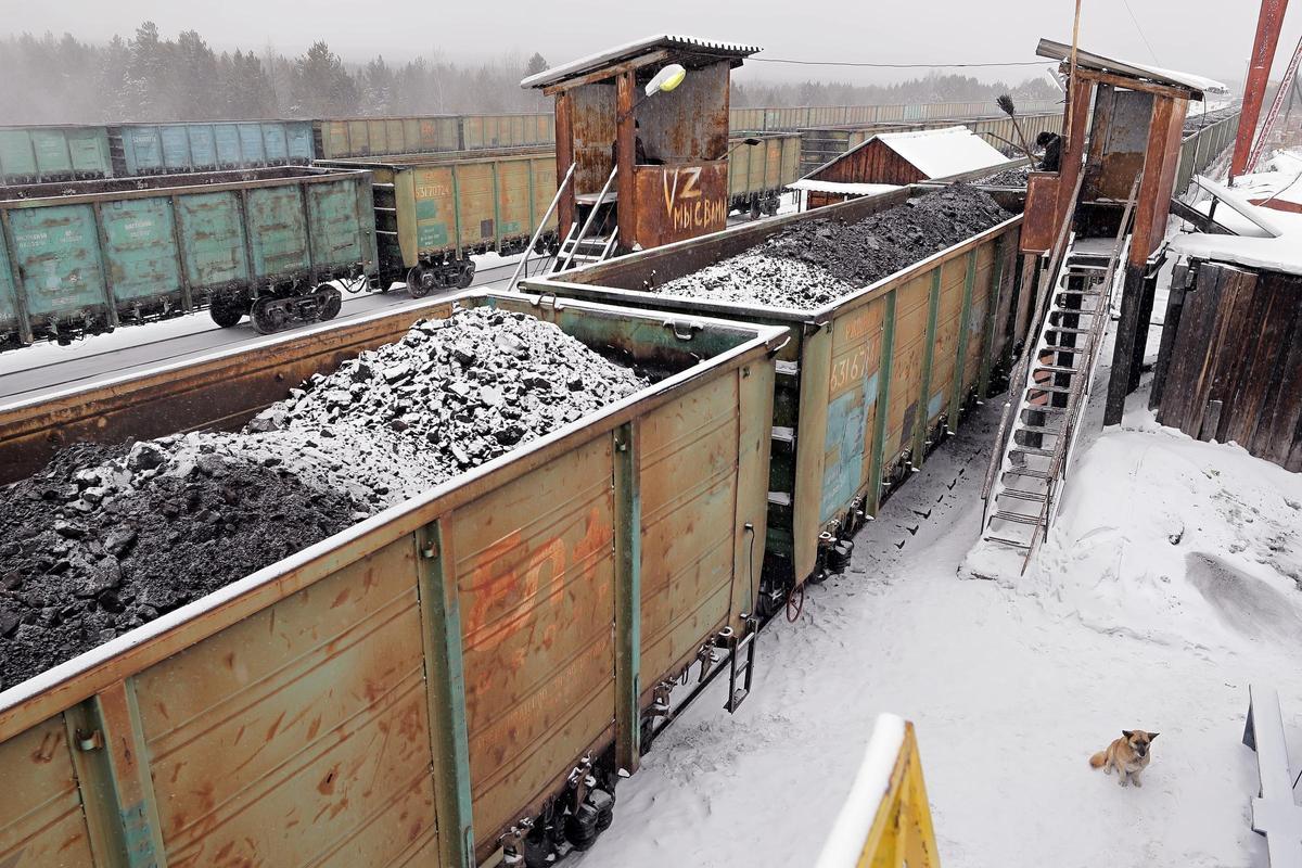 Extracción de carbón en la mina a cielo abierto de Vostsibugol, en Siberia