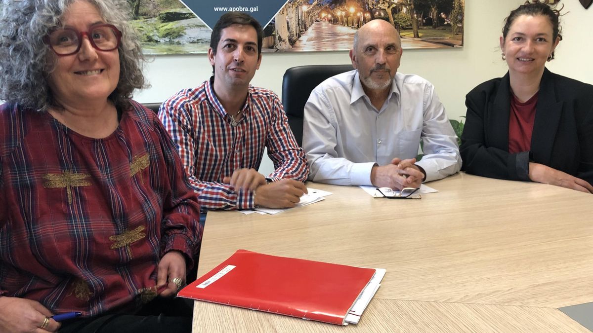 Portavoces de los cuatro partidos del cuatripartito de A Pobra: Amparo Cerecedo (BNG), Eloy Sobrido (VIP), Carlos Vidal (Nós Pobra) y Patricia Lojo (PSOE).