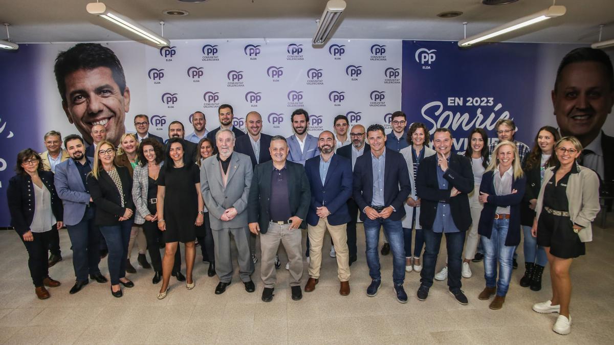 Foto de grupo de la lista del Partido Popular de Elda