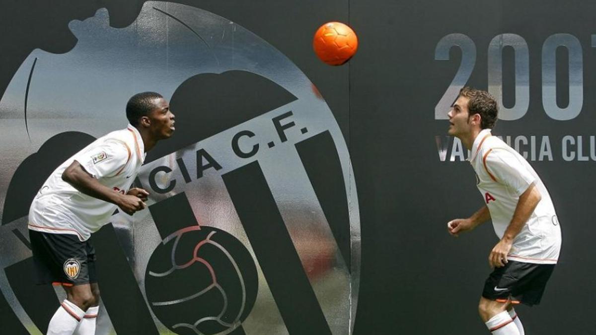 Sunny Sunday y Juan Mata en su prsentación