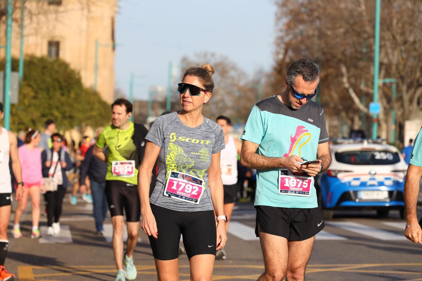 En imágenes | Búscate en el Medio Maratón de Zaragoza 2024