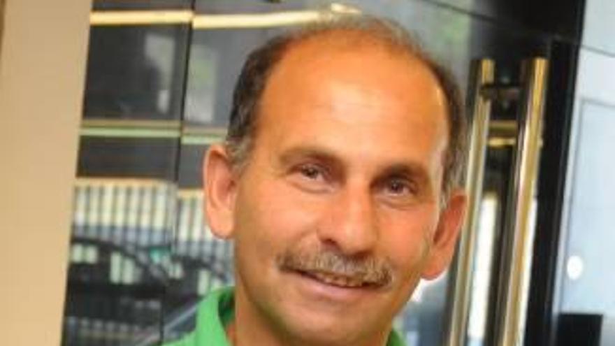 Mor als 58 anys Khaled Khatib, valuós puntal del Banc de Sang durant 30 anys
