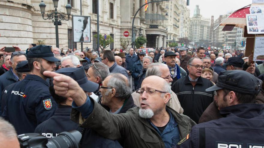 El Pacto de Toledo abordará la subida de las pensiones mientras arrecian las protestas