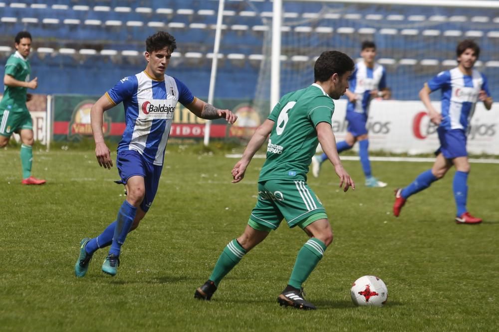 Partido entre el Real Avilés y el Real Oviedo B.