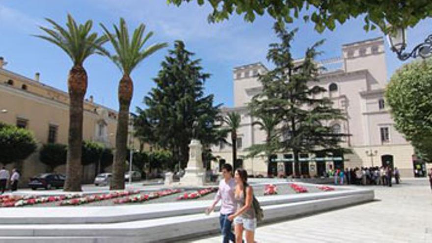 Concluyen las obras de la plaza Minayo de Badajoz