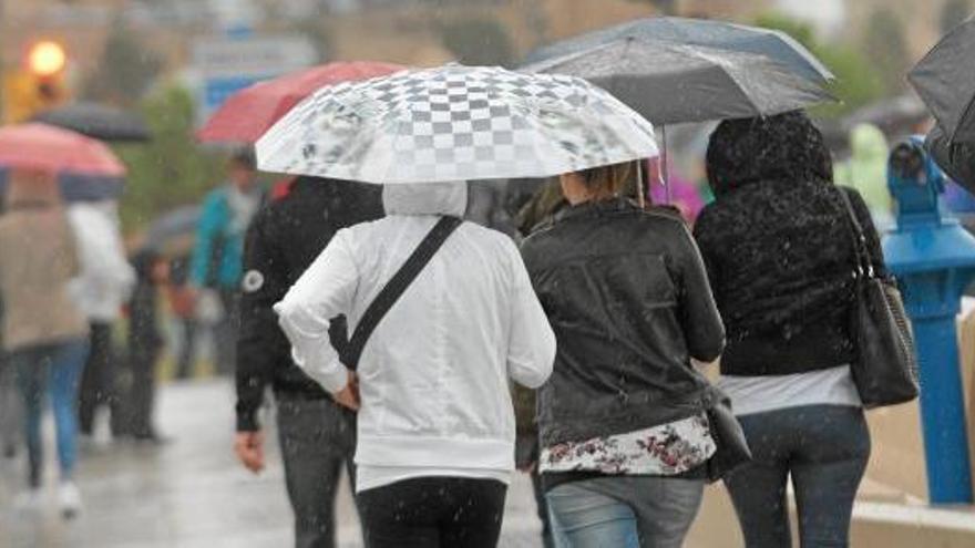 Der Regenschirm sollte immer griffbereit sein