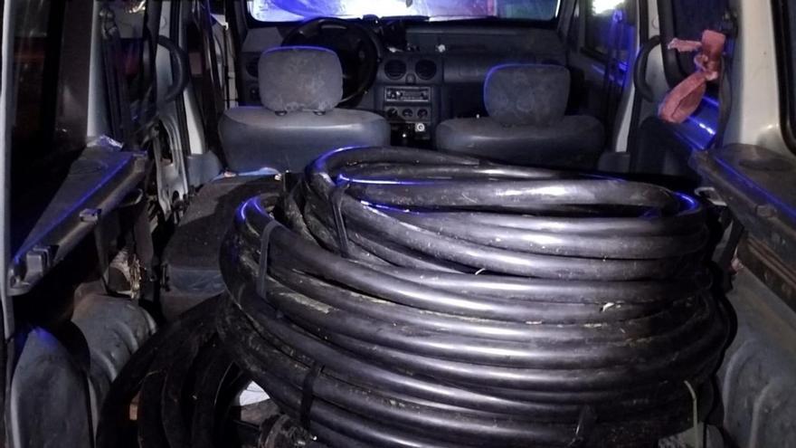 Investigadas tres personas por el robo de 160 kilos de cable telefónico en Zas