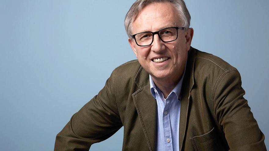 Los químicos japoneses premian al científico valenciano Eugenio Coronado