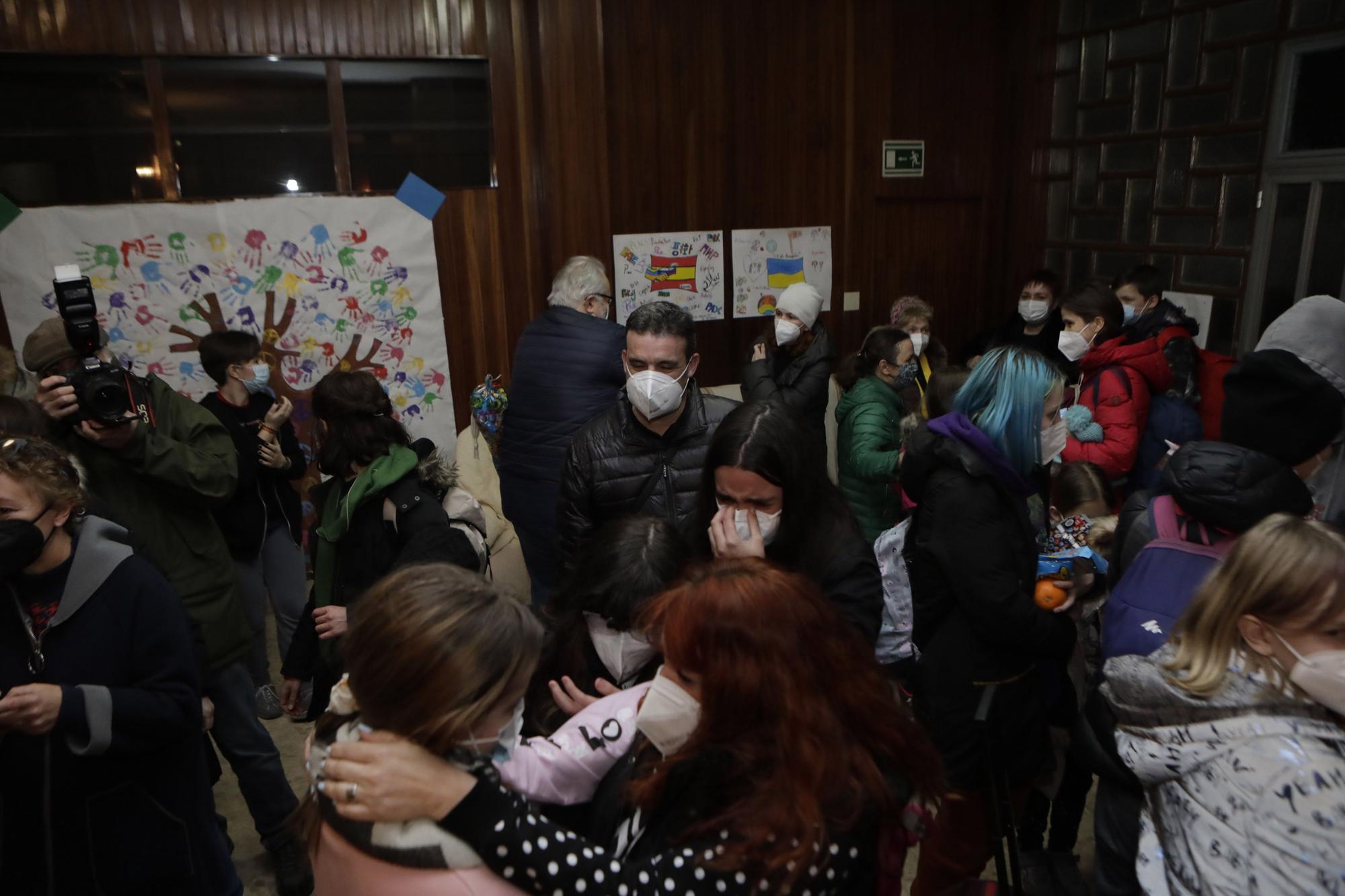 La llegada de los refugiados ucranianos al colegio San José de Sotrondio