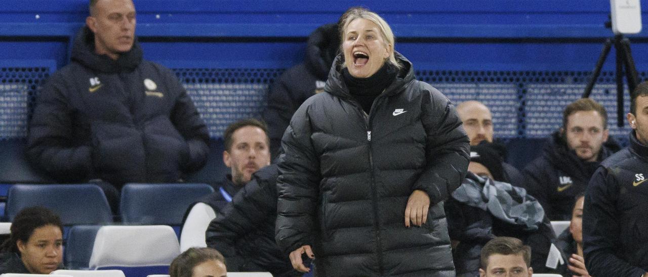 Emma Hayes durante el partido del Chelsea contra el Real Madrid