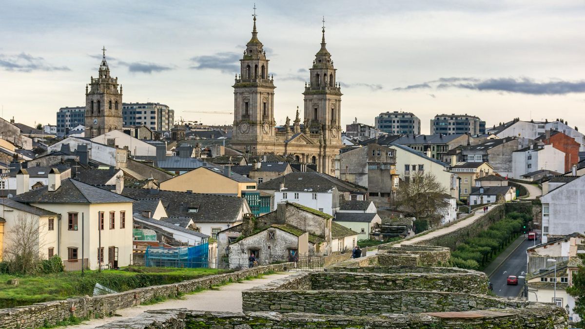 Lugo en verano: paseos por la muralla, un lugar de lo más 'instagrameable'.