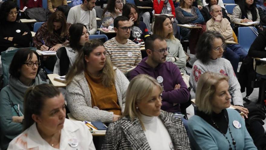 Una jornada sobre coeducación reúne a 200 profesores en el Alfonso II