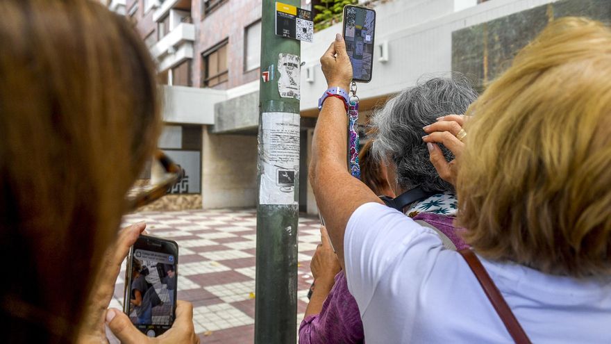 La poesía visual toma las calles del Barrio de Arenales en la capital grancanaria