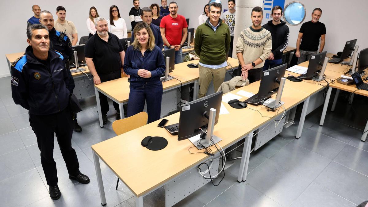 La Policía Local de Vigo refuerza la investigación de accidentes con un curso especializado