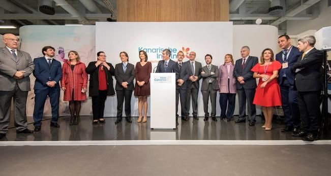 El Presidente D. Fernando Clavijo Batlle asiste a la feria de turismo de Berlín, ITB a 8 de Marzo de 2017. (Foto: Arturo Rodriguez/Presidencia GobCan)...Esta fotografía oficial del Gobierno de Canarias es solamente para uso editorial por medios de comunicación. La fotografía no puede ser manipulada de ninguna manera y no se puede utilizar en materiales comerciales y/o políticos, publicidad, correos electrónicos, productos, promociones que de alguna manera pueda sugerir la aprobación o respaldo del Presidente, o el Gobierno de Canarias.