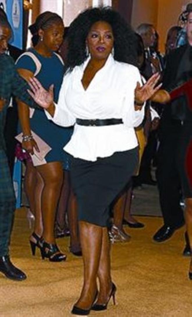 Oprah Winfrey honra les dones negres_MEDIA_1