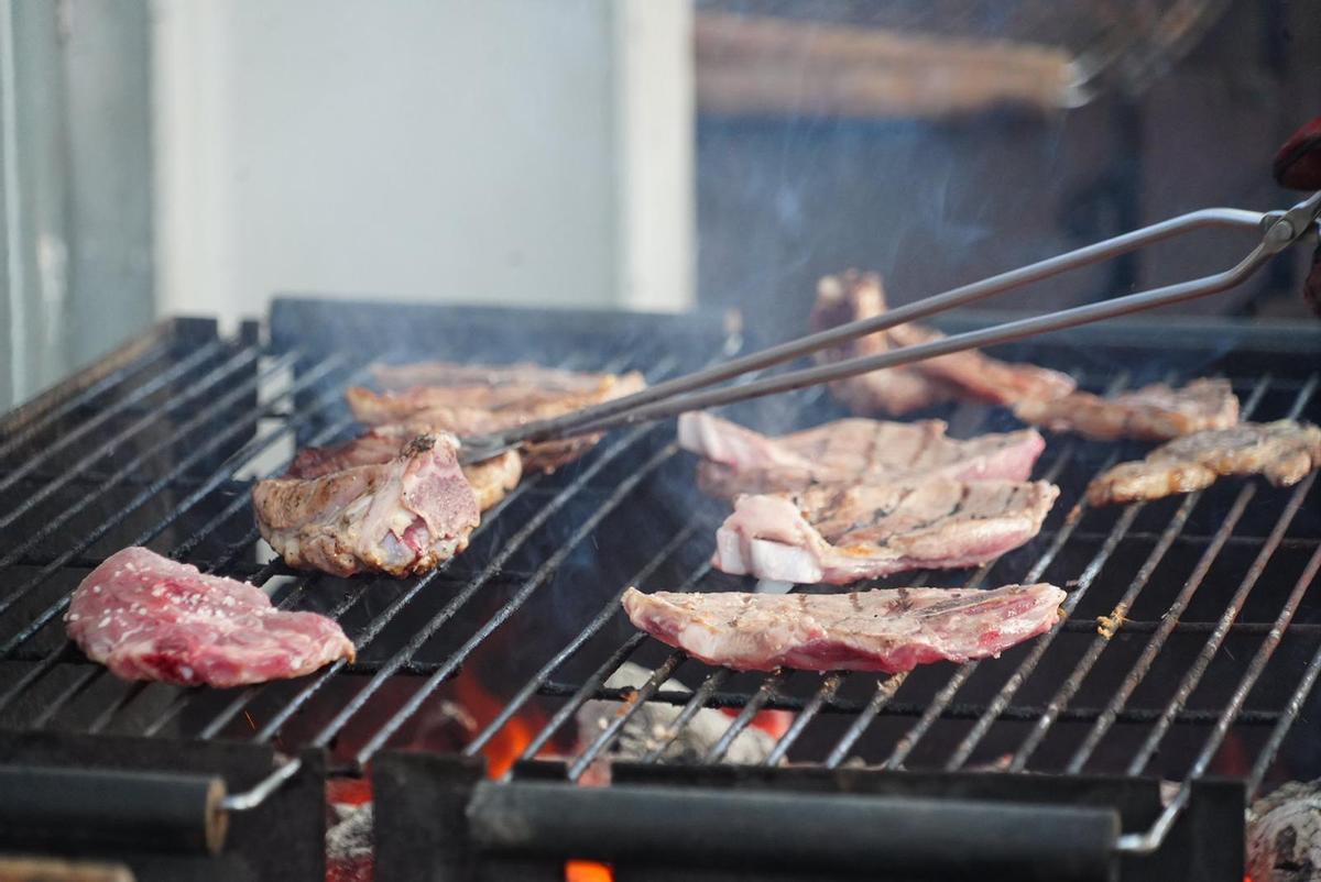 Detalle de una de las barbacoas.