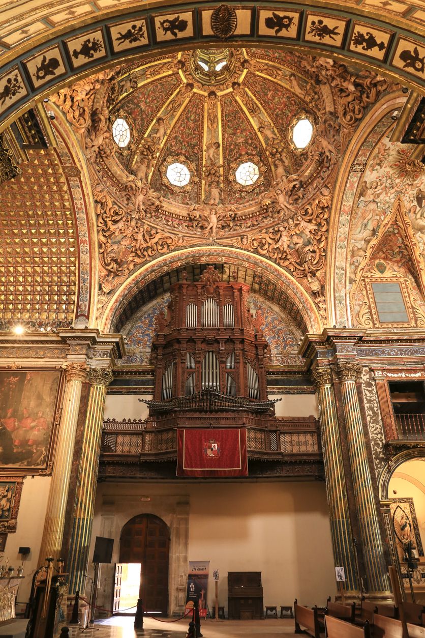 Precioso órgano de tubos en el Colegio Diocesano y Convento de Santo Domingo, en Orihuela.