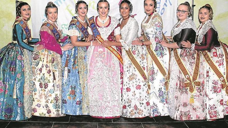 La Vila y La Ravalera loan a sus falleras mayores en Burriana