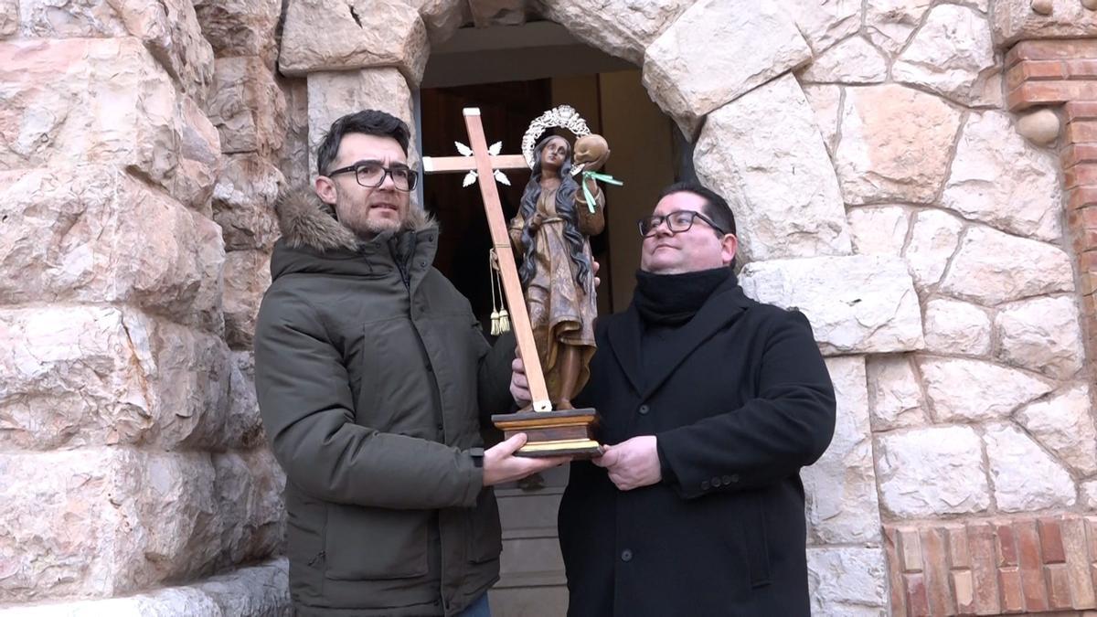 Novelda completa una romería extraordinaria de bajada de la Santa