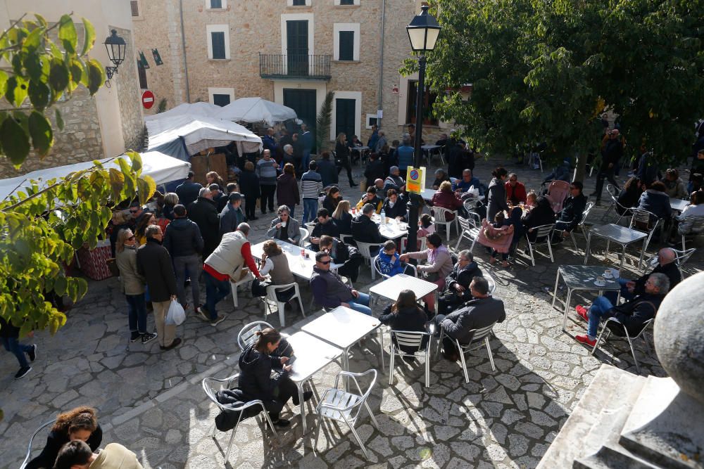 Los 'esclatasangs', protagonistas de la Fira de Mancor de la Vall