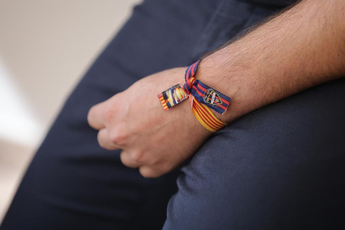 La pulsera de Javier Aguado.