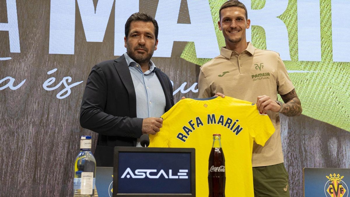 Rafa Marín en su presentación con el Villarreal