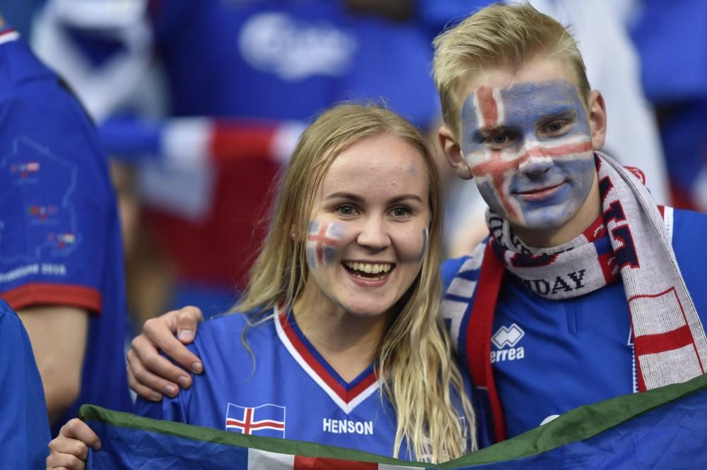 La afición de Islandia se vuelca con su selección