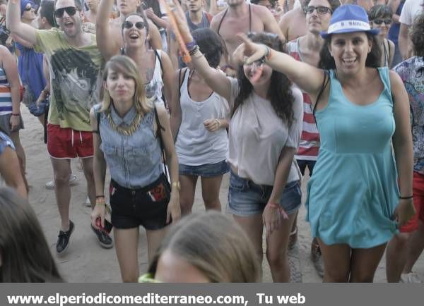 EL PÚBLICO DEL ARENAL SOUND VIBRA CON LA PRIMERA NOCHE DE ACTUACIONES MUSICALES