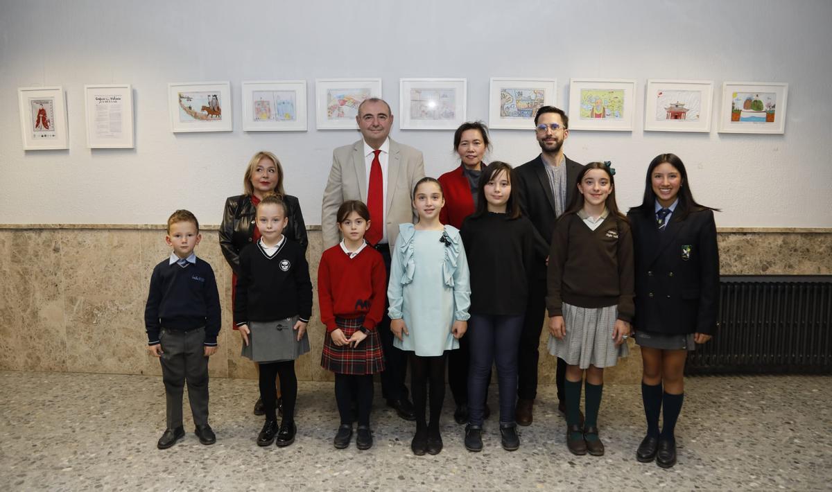 Escolares de primaria en la 8ª entrega de premios.