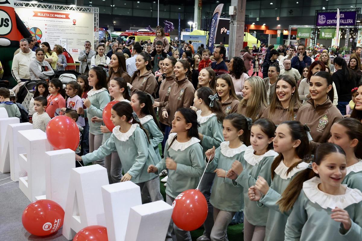 Últimas horas de Expojove con la visita más gamberra