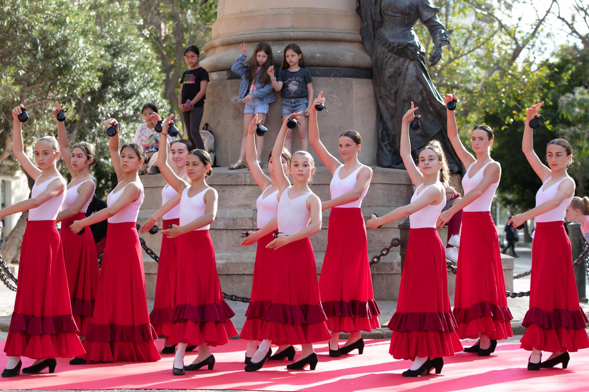 La danza sale a la calle en Ibiza