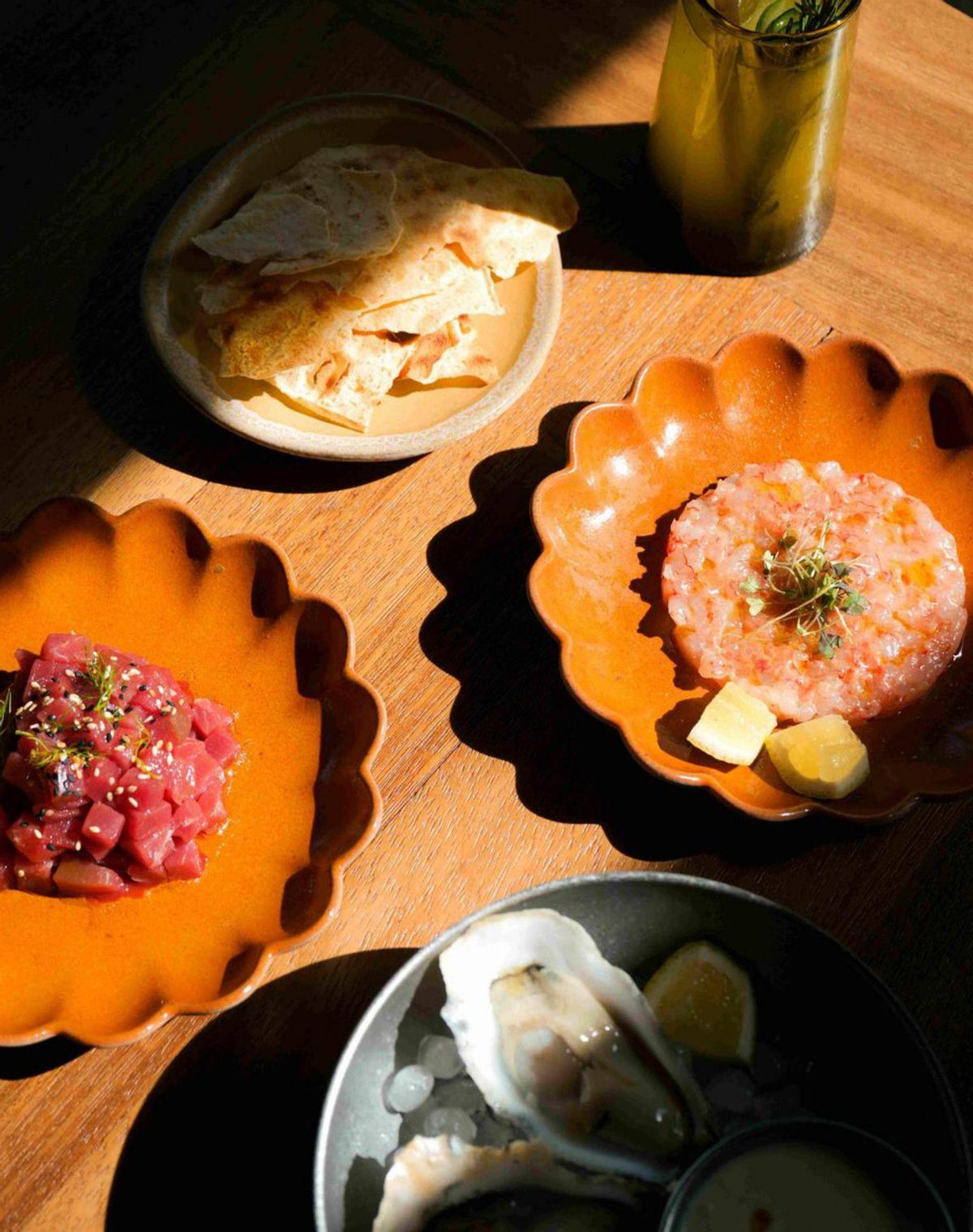 Cócteles de autor perfectos para acompañar en la sobremesa o al atardecer en Pomelo Playa.