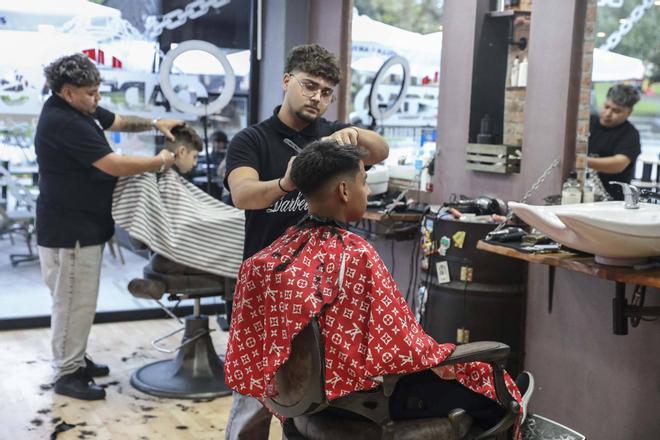 Cadena´s barber shop