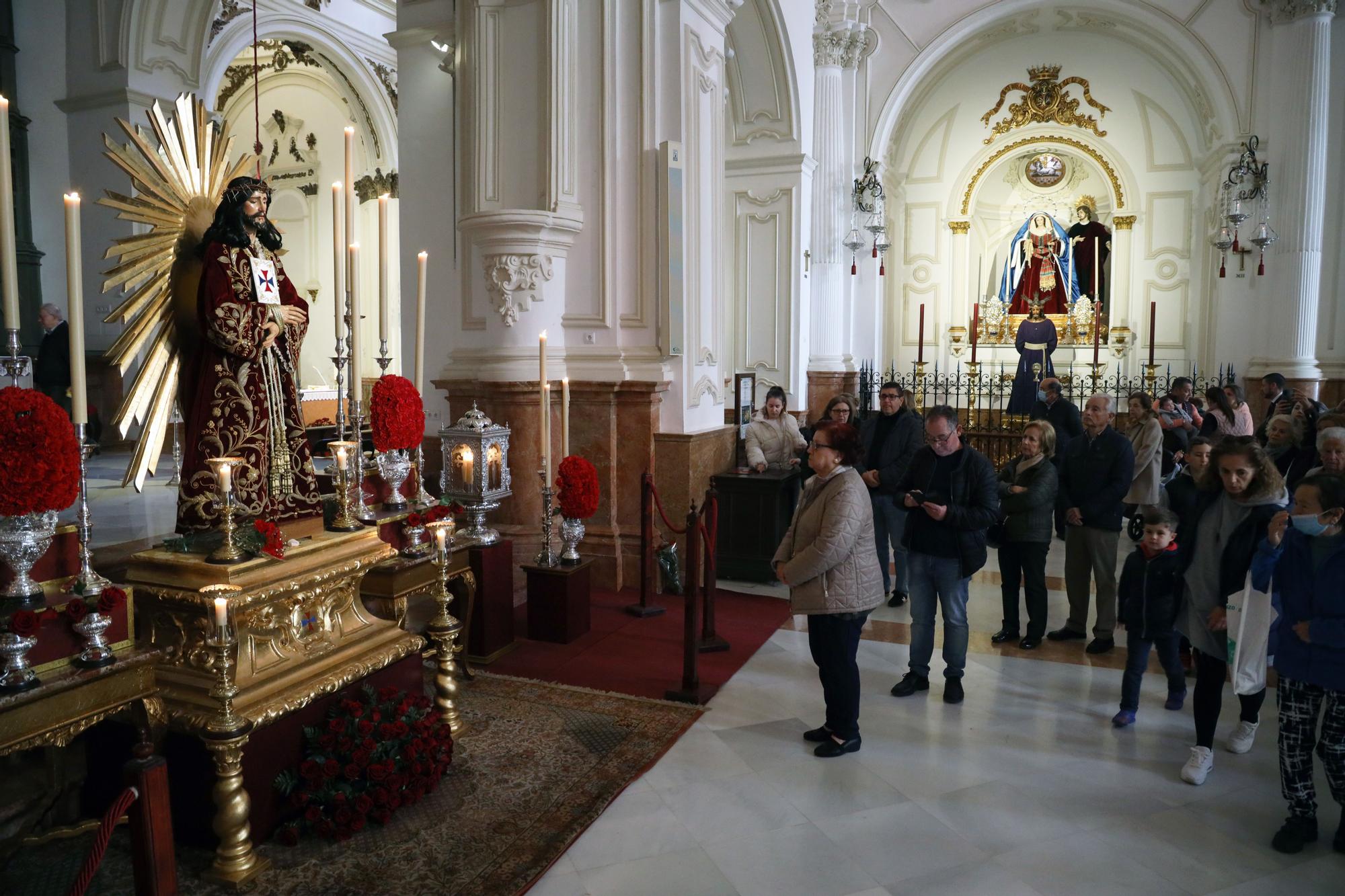 Málaga renueva su devoción por el Cristo de Medinaceli