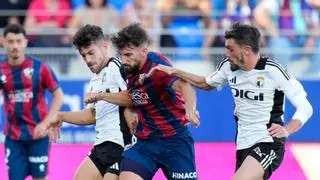 Resumen, goles y highlights del Huesca 0 - 1 Burgos de la jornada 4 de LaLiga Hypermotion