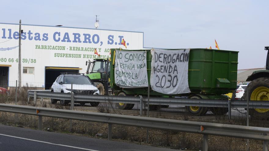 GALERIA | La &quot;España abandoná&quot; se reivindica en Benavente