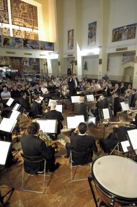 HOMENAJE A MARA GONZALEZ EN LA PLAZA DEL PILAR