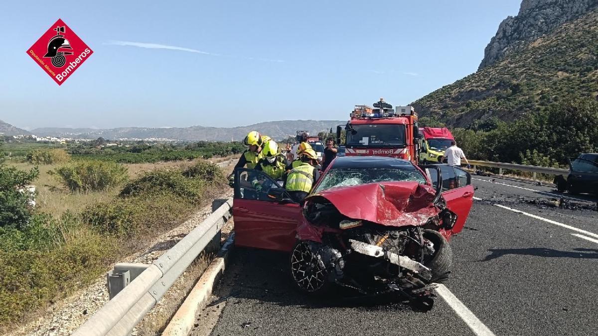 Muere un hombre de 55 años en un accidente frontal en la N-332 en El Verger