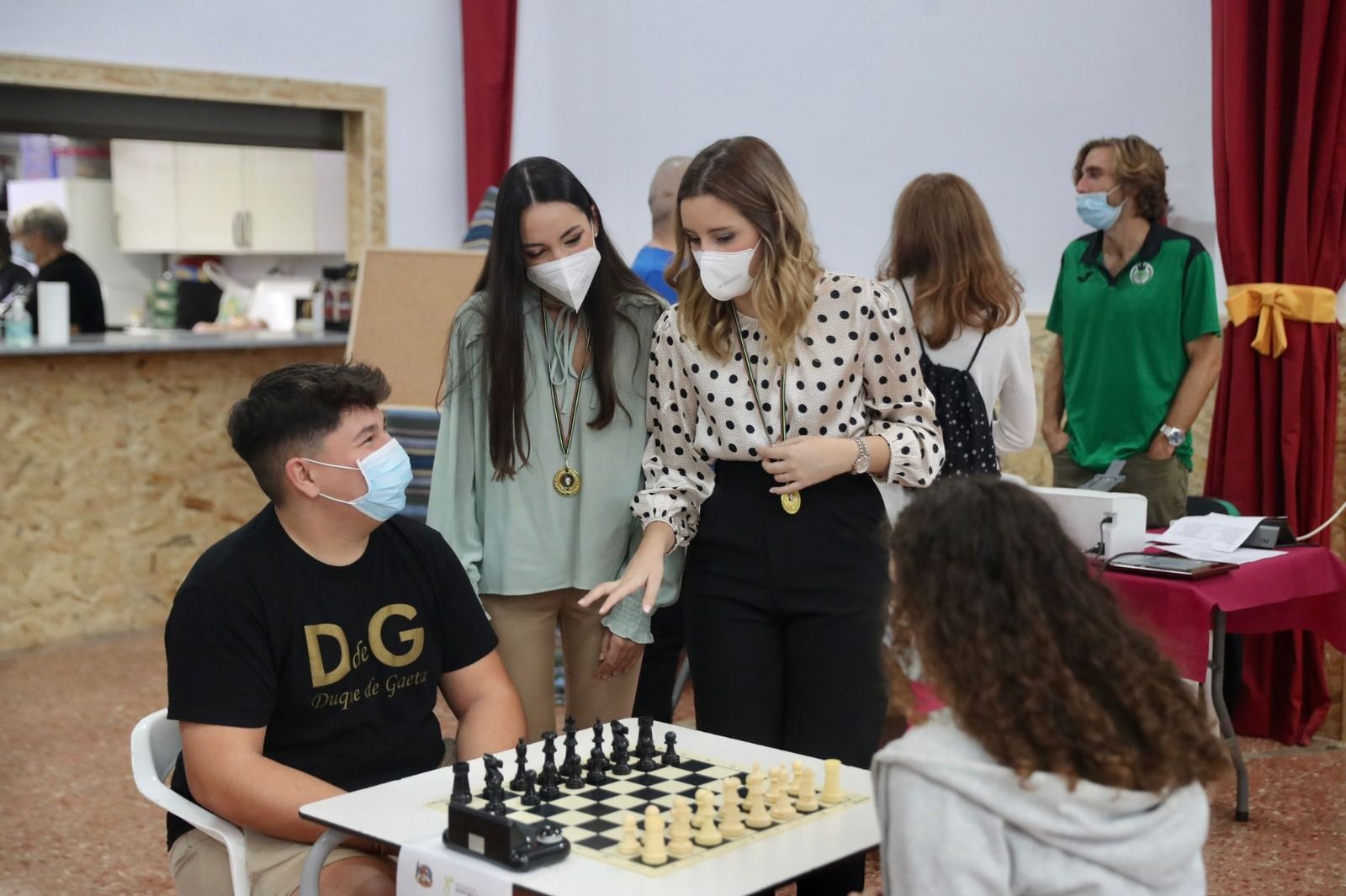 Primera semana de las nuevas falleras mayores de València