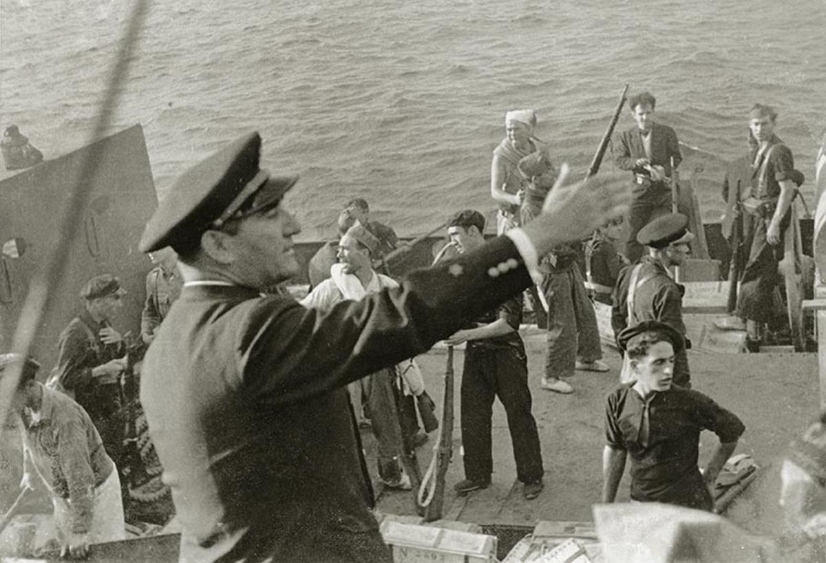 Joan Andreu Puig Farran, El capitán Alberto Bayo dirigiendo el desembarco de las fuerzas republicanas en la isla de Mallorca, agosto de 1936.