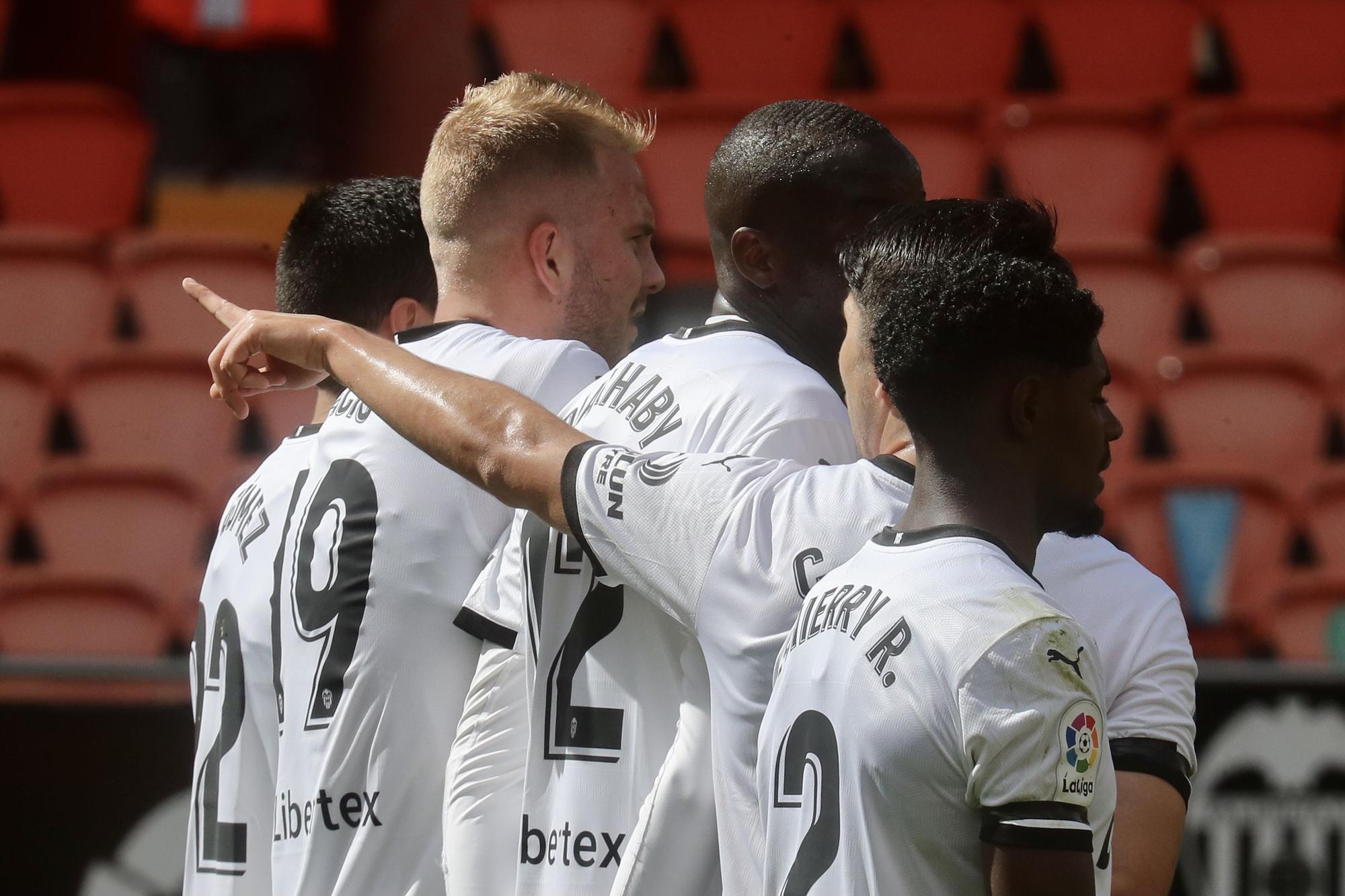 Las imágenes del empate entre el Valencia CF y la Real Sociedad