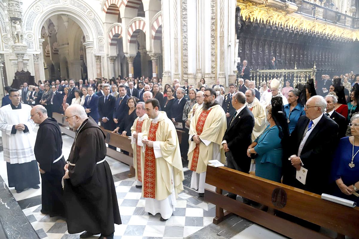 Imágenes de la coronación canónica de la Virgen de la Paz