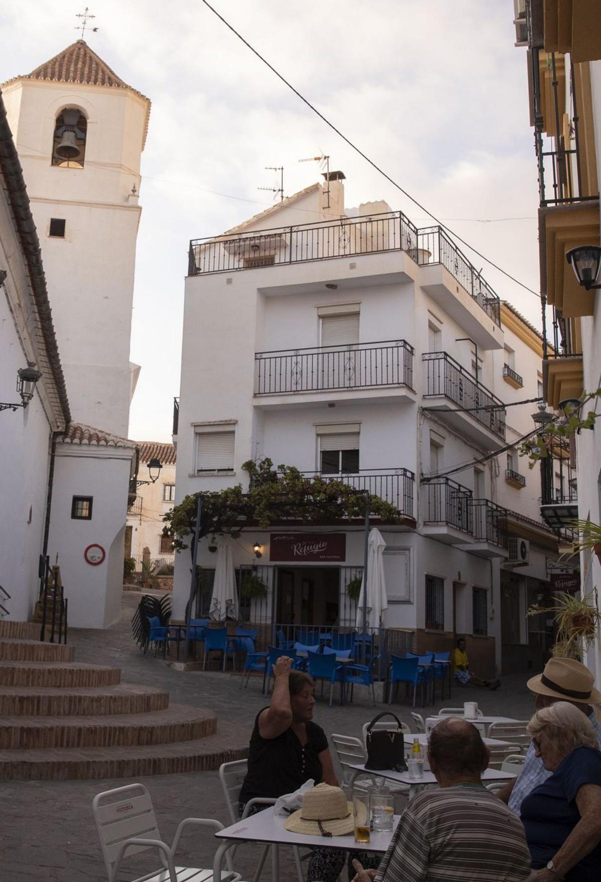 Vista de la iglesia de Canillas de Aceituno. | EFE